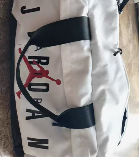 包邮Air Jordan篮球包 九成新  ...