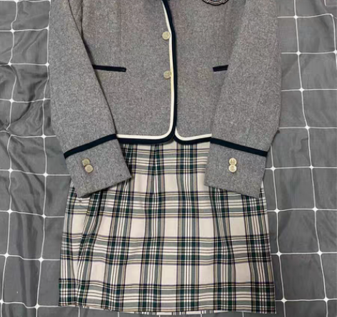 （限时降价到12月25号） 韩制校供制服校...