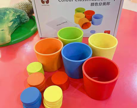 转卖蒙氏教具宝宝认识颜色分类杯认知训练配对...
