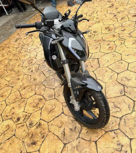出售20年贝纳利小迅龙150S，证件齐全。...