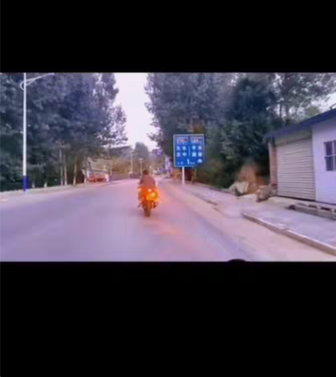 20年七月钱江仿赛摩托车，九五成新，无摔车...