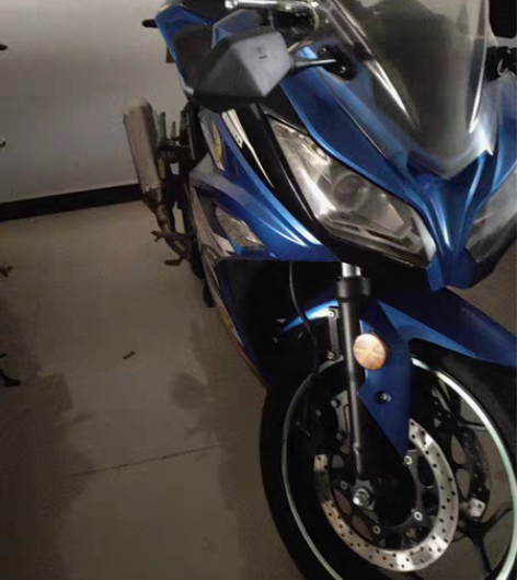 国威400，19年12月上牌，八千多公里。...