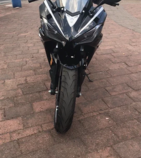 小忍者V6，单杠国四电喷250机器，准新车...