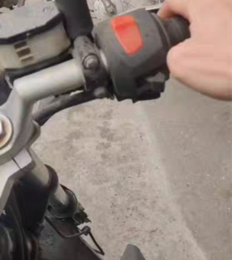 14年宗申比亚乔150CC摩托车，3000...