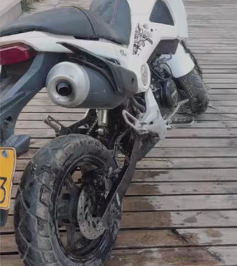 小巧摩托车，适合练手250cc，一打就着，...