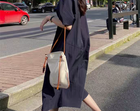 转卖藏青色泡泡袖连衣裙夏季大码显瘦长裙洋气...