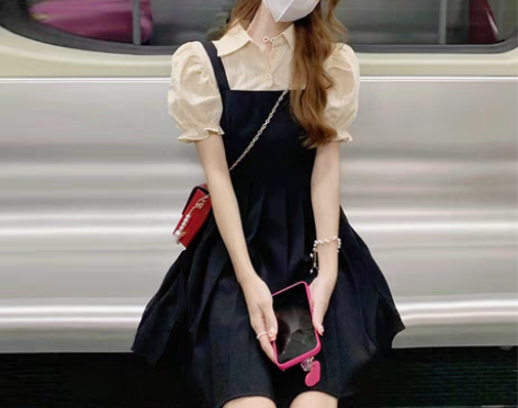 转卖假两件吊带连衣裙 码数：S码裙长：78...