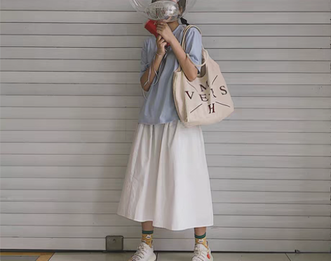 转卖白色工装裙少女学生夏日系复古港风 半身...