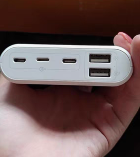 包邮全新包邮 罗马仕 CT10充电宝100...