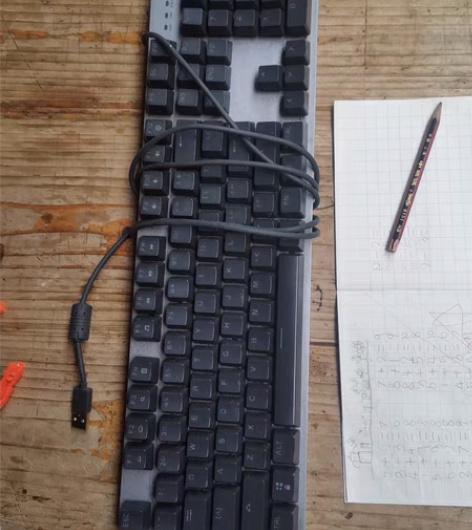 包邮罗技键盘 型号k845,一个只卖120...