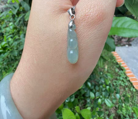 包邮天然翡翠a货四季豆吊坠，带证书 迷你玉...