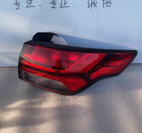 长安欧尚科赛pro原厂拆车尾灯.无划痕无瑕...
