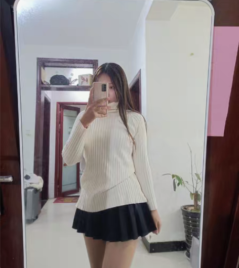 米色毛衣 一次没穿过全新  感兴趣的话点“...