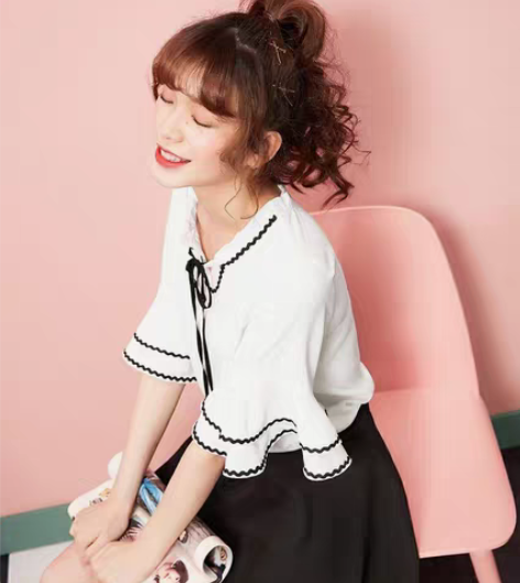 拉夏贝尔女系带套装套装裙 品牌：7．Mod...