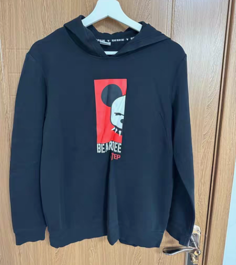 特步连帽卫衣，穿过两三次，几乎全新，170...