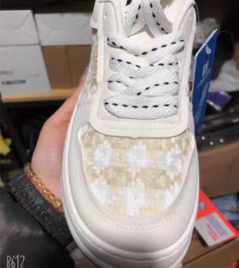 包邮全新回力女鞋板鞋休闲鞋 风格:休闲 颜...