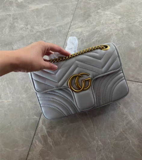 包包有的全新 有的背了一俩次 带图询价 清...