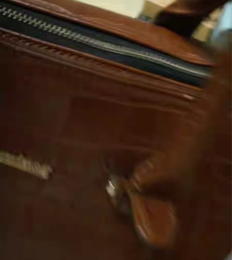 包邮清理包包，包邮 感兴趣的话点“我想要”...