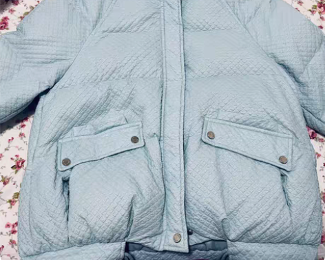 包邮美丽衣橱蓝色棉服，不是羽绒服哦！ 包包...