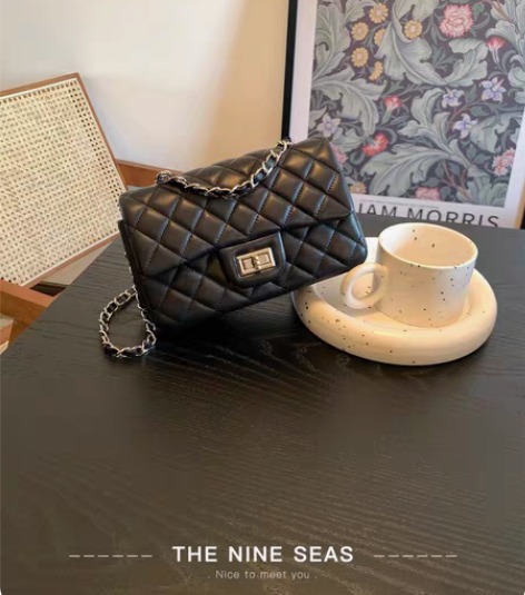 THENINESEAS 菱格经典链条款黑色...
