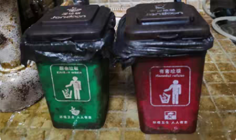 1:6场景垃圾桶，旧化版。每个30元，四种...