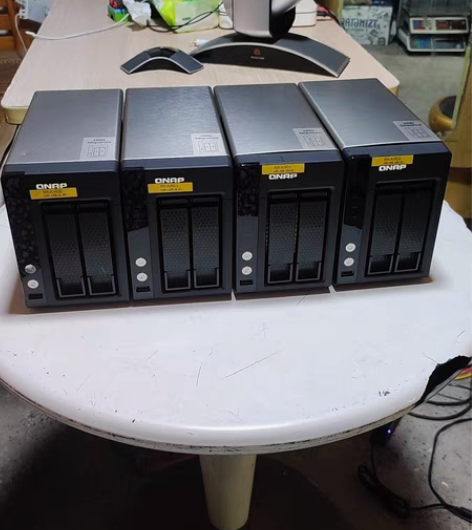 包邮威联通 qnap TS-221 双盘，...