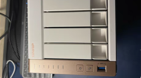 包邮威联通TS428 4盘位 2gb dd...