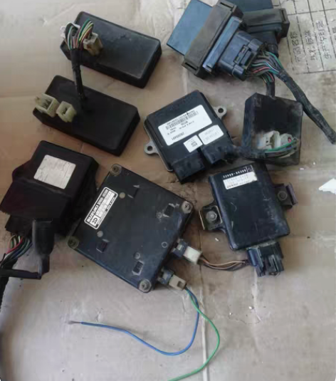 包邮摩托车点火器，摩托车ECU，本田50自...