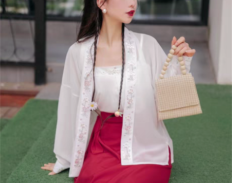 转卖原创宋制汉服女上衣飞机袖雪纺短衫宋抹吊...