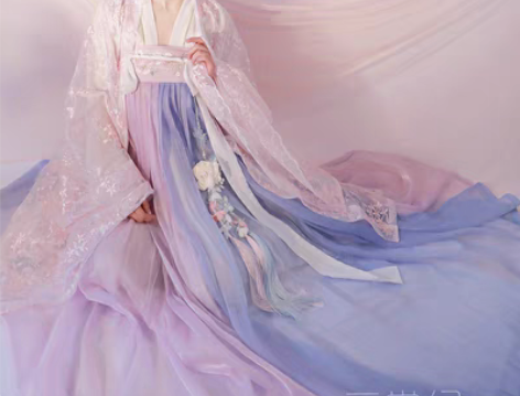 包邮【春樱】◎购买随机赠送发饰一套 【东月...