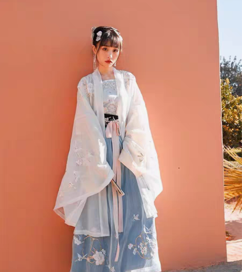 转卖【十三余 小豆蔻儿】[扑蝶会]绣花广袖...