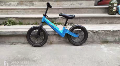 十四寸儿童平衡车，辐条轮毂，特别灵活好骑，...