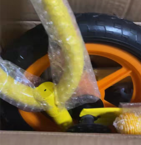 乐的儿童平衡车，新款未拆封，家里玩具较多，...
