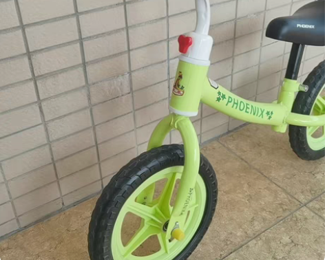 凤凰牌儿童无脚踏平衡车，95新，小朋友大了...