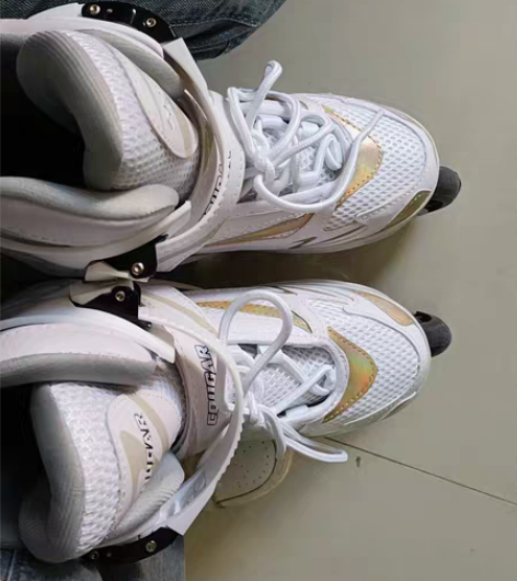 美洲狮成人轮滑鞋大学生儿童小孩子社团溜冰鞋...