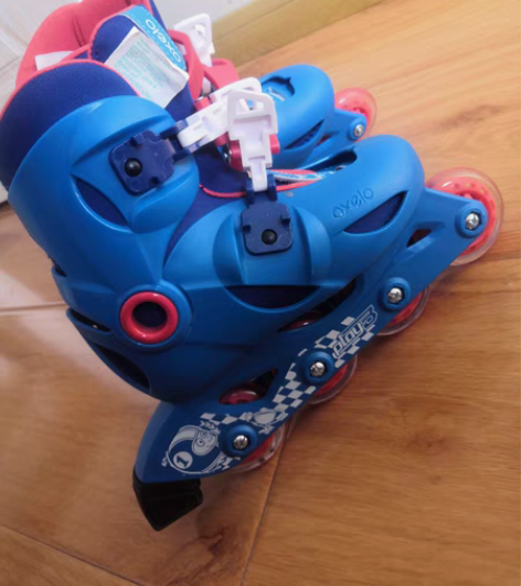 包邮迪卡侬几乎全新儿童溜冰鞋，几乎全新呦，...