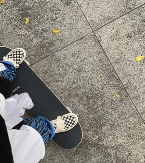 转卖【狂暑季价】沸点滑板PSYCHOS奇幻...