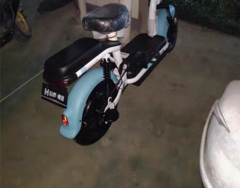 转卖【狂欢价】哈啰电动车新国标电动自行车锂...