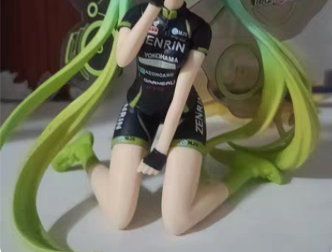 家里的初音未来手办要的自提，翅膀可拆卸 感...