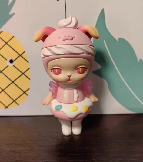 POPMART泡泡玛特 可爱礼物桌面娃娃摆...