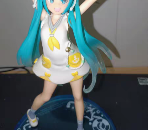 初音未来景品手办 如图，无明显瑕疵，无盒，...