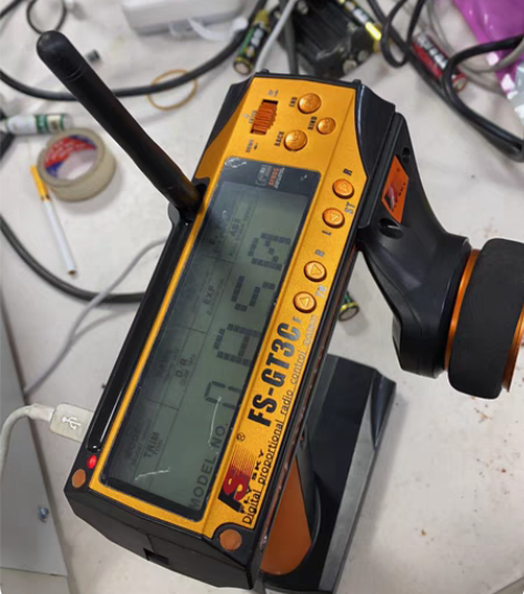 富斯航模gt3c车船遥控器 富斯gr3e接...