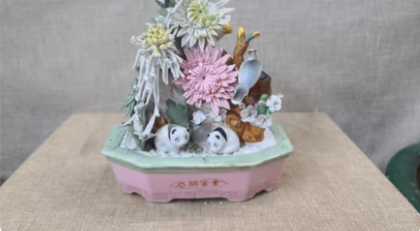 包邮早期精品瓷塑老瓷器摆件 塑花位置有轻微...