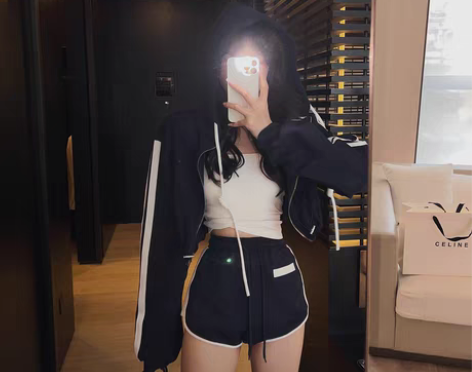 转卖IN MIMIFACE 辣妹纯欲风运动...