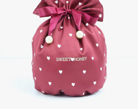 转卖圆底抽绳收纳袋刺绣化妆包大号束口袋 酒...