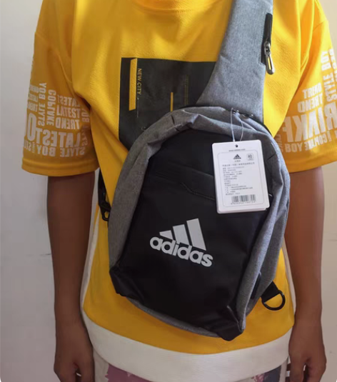 包邮正品全新款阿迪达斯单肩斜挎包休闲男士胸...