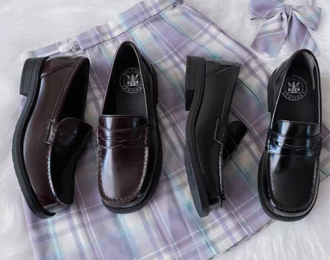 转卖栗原熊 小方熊高跟5cm38码 二月底...