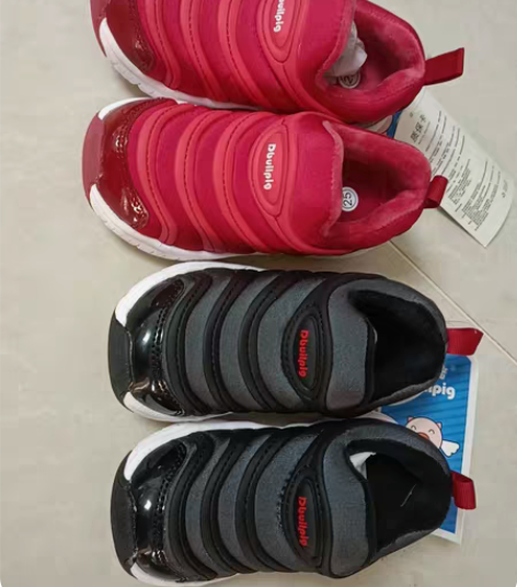 包邮嘟比猪学步鞋毛毛虫童鞋两个颜色25码，...