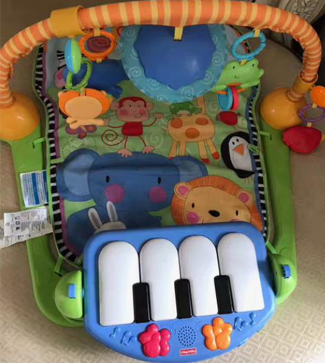 包邮费雪 婴儿钢琴架 九成新  解放妈妈的...