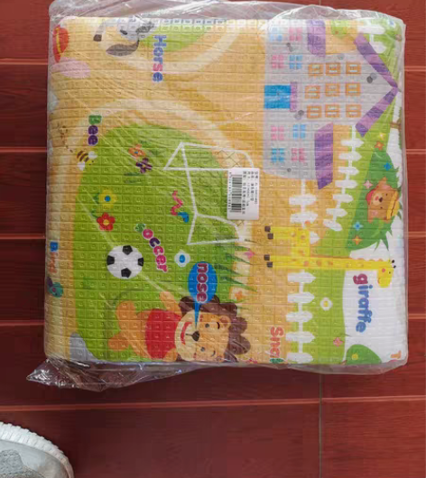 澳乐爬行垫全新未拆封，尺寸131*98*0...